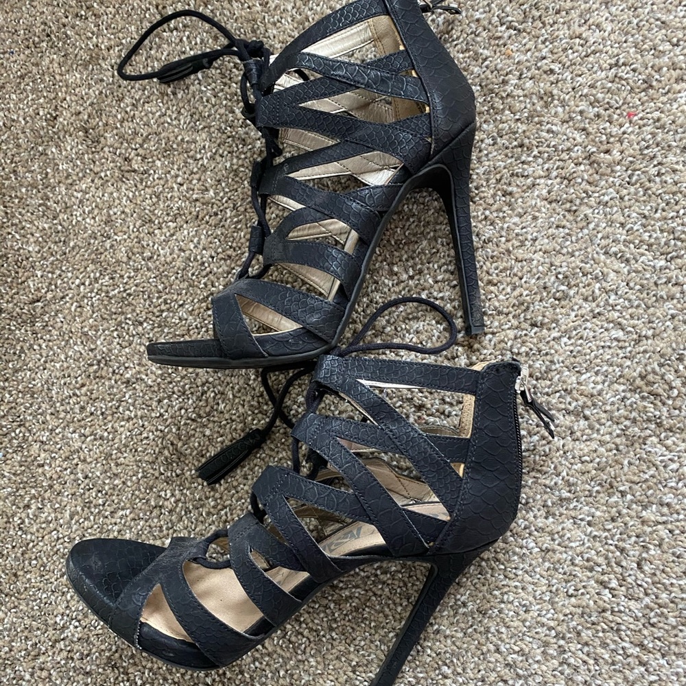 Sam&Libby 5” Heals Strappy black snake print